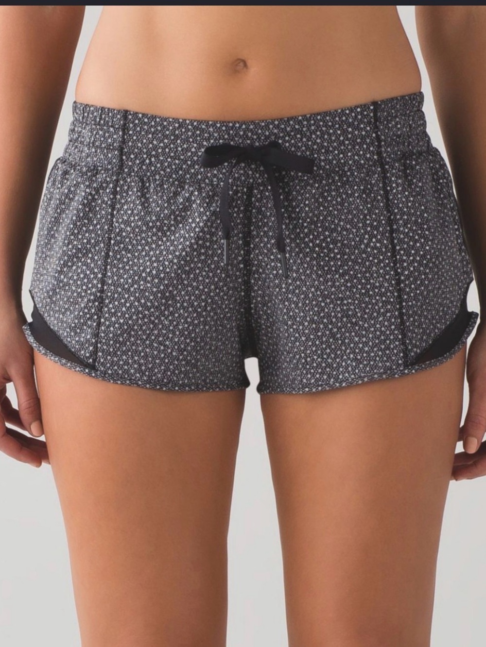 Lululemon Hotty Hot Short (Reflective) (2 1/2")